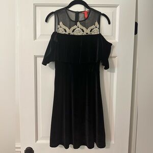 Elegant Black Velvet Dress with Lace Detail